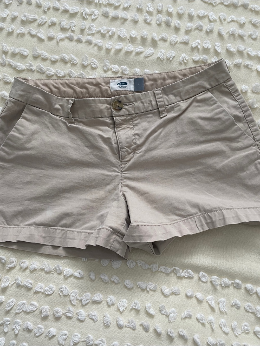 Old Navy classic chino shorts.  Tan.